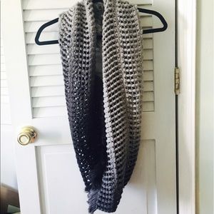 NWT Steve Madden Ombre Scarf